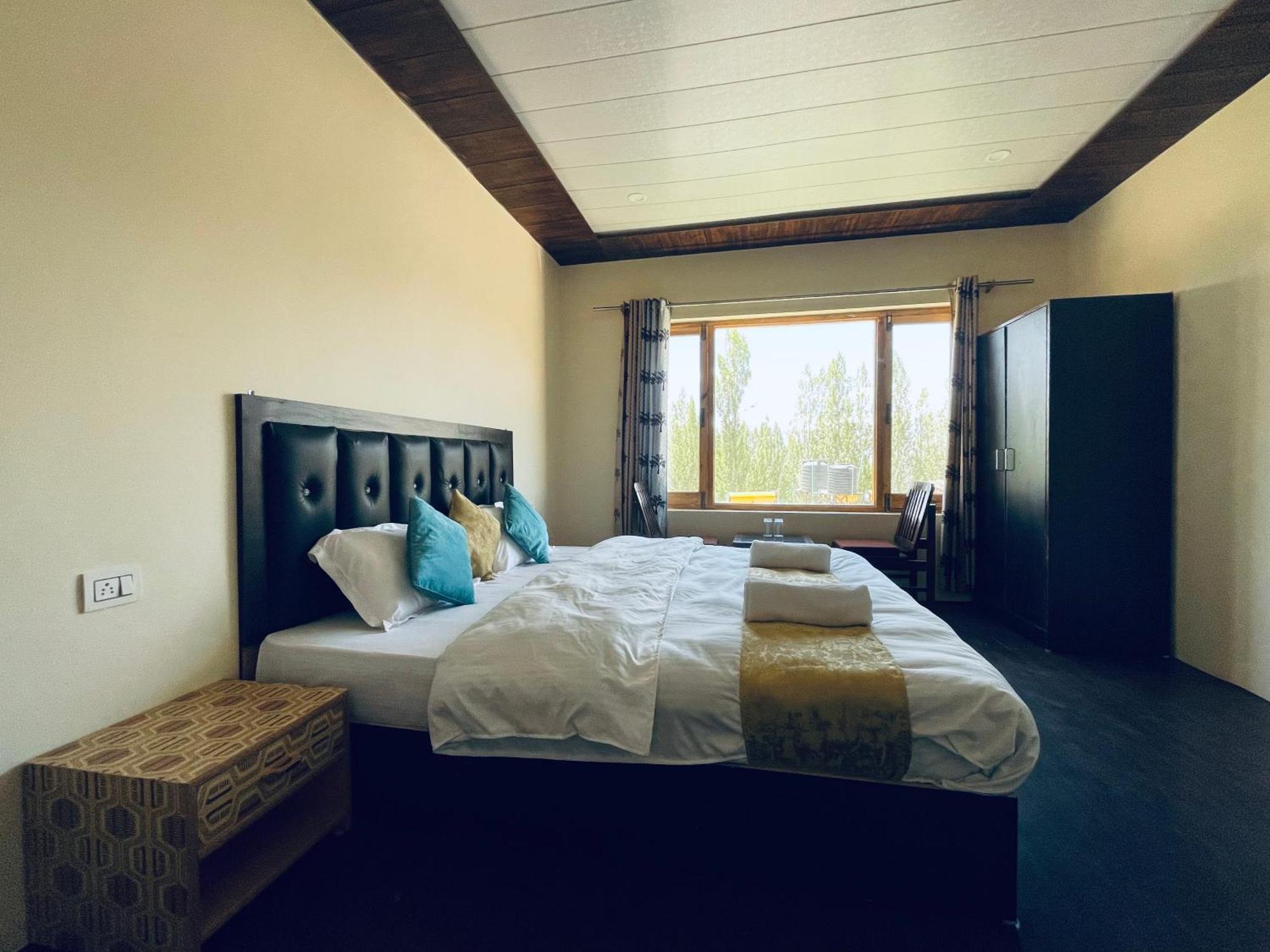 Zlatan Guest House Leh Exterior photo